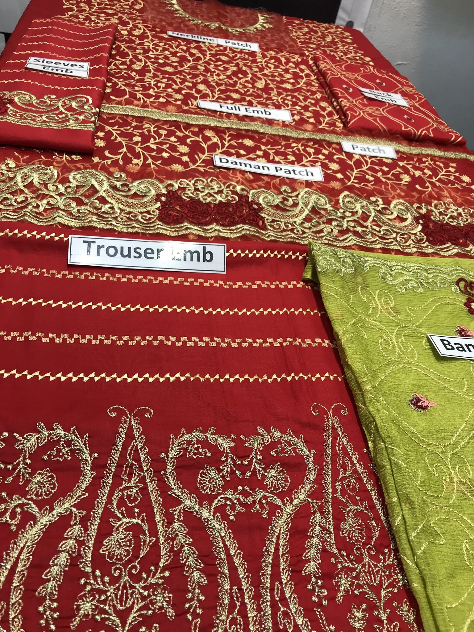 Brand Javeria Zoa Embroidered 3PC Lawn Dress with Bamber Chiffon Dupatta - Image 3