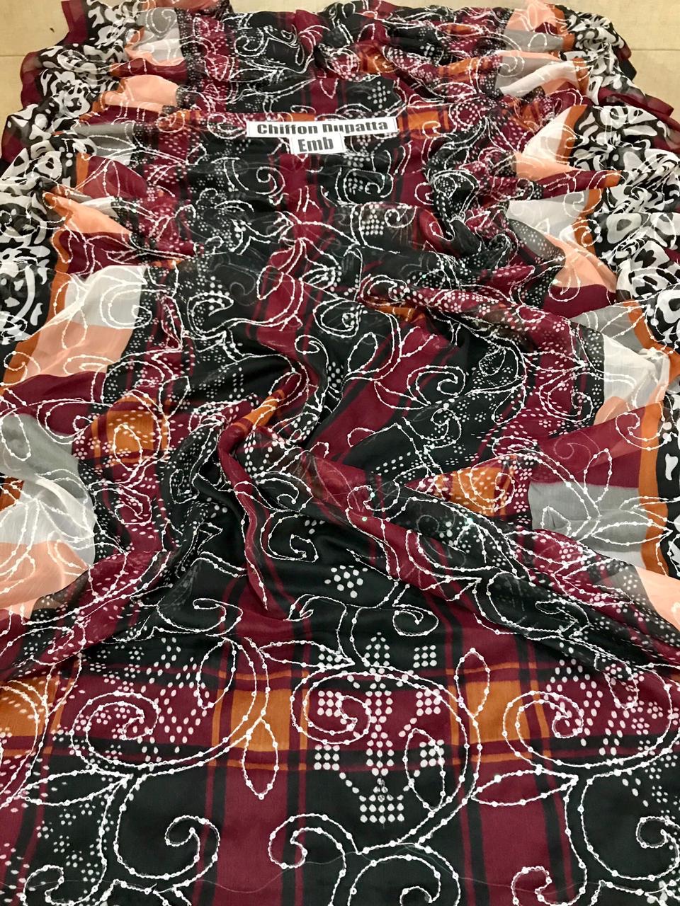 Unstitched Edenrobe D-2102 Embroidered Lawn 3PC - Image 3