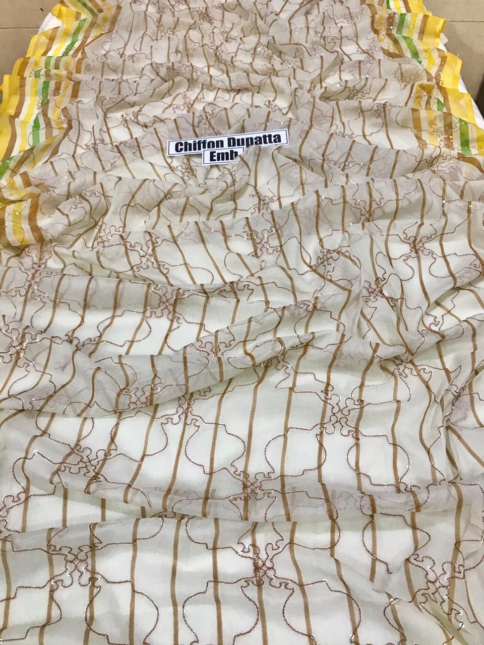 Unstitched Limelight D-2119-A Embroidered Lawn 3PC - Image 3